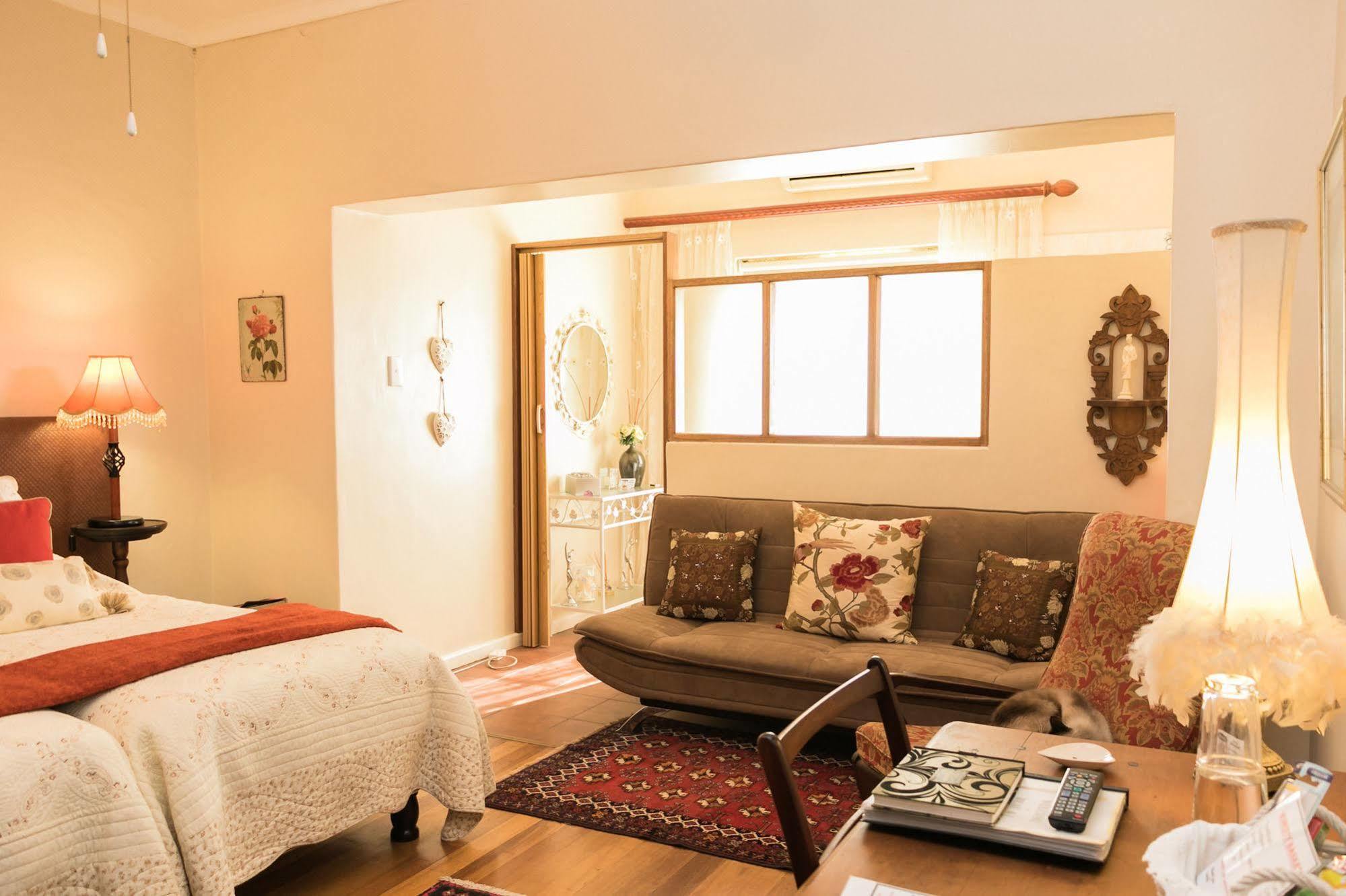 Beau & I Bed & Breakfast Graaff-Reinet Eksteriør bilde