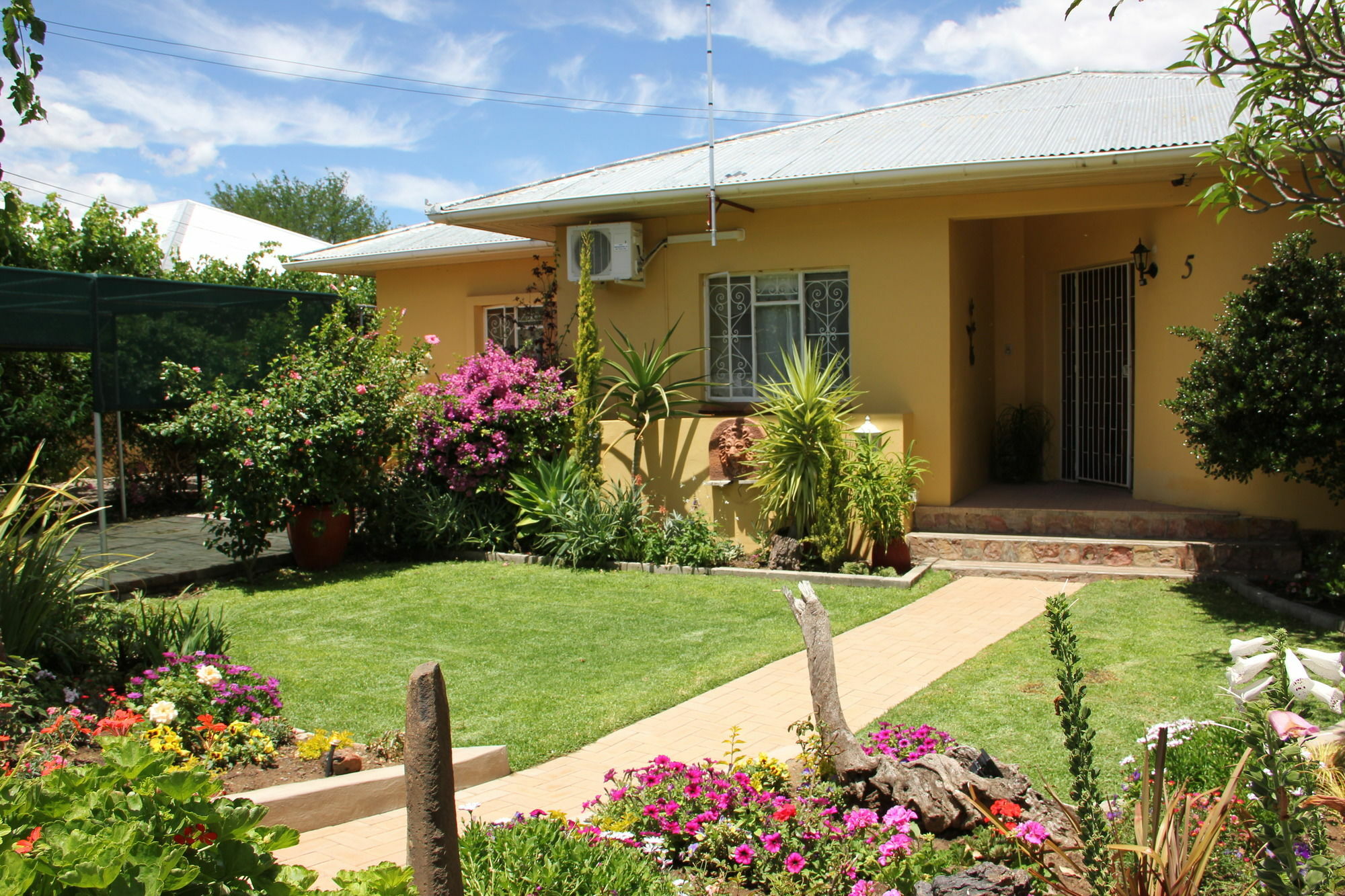 Beau & I Bed & Breakfast Graaff-Reinet Eksteriør bilde